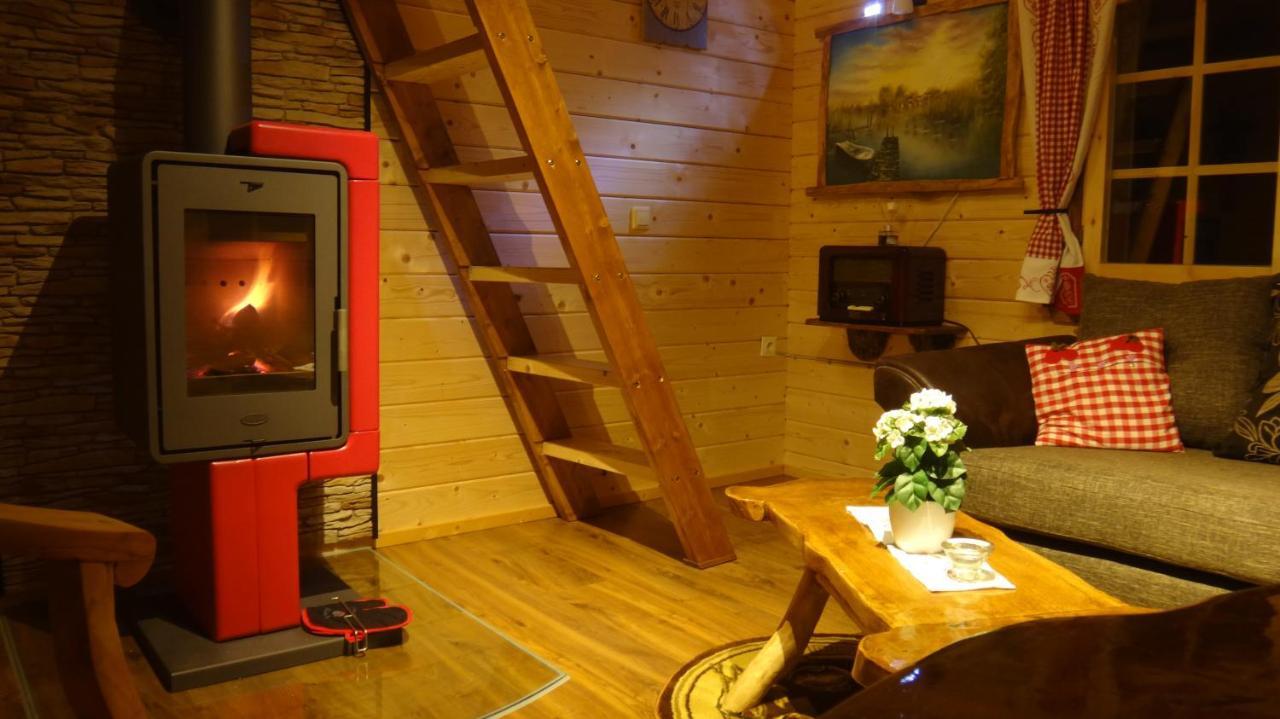 Holzhaus Waldwichtel Am Wald Und See Neuruppin Εξωτερικό φωτογραφία